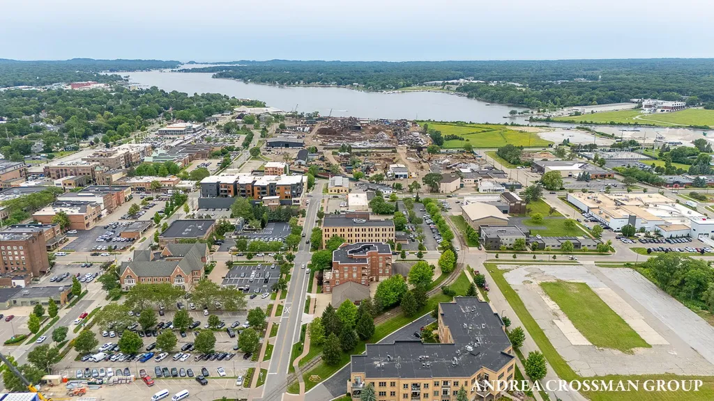 141 Central Avenue Holland City MI 49423