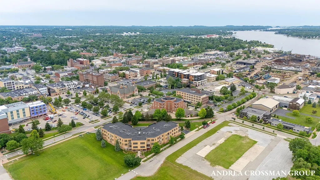 141 Central Avenue Holland City MI 49423