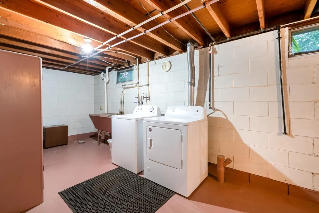 4457 Poulin Street Norton Shores City MI 49441