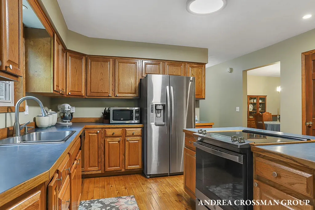 15213 Meadowwood Drive Grand Haven Charter Township MI 49417