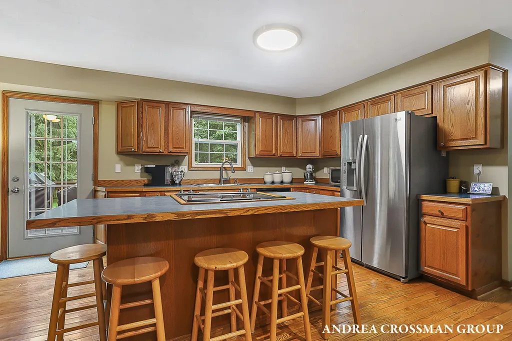 15213 Meadowwood Drive Grand Haven Charter Township MI 49417