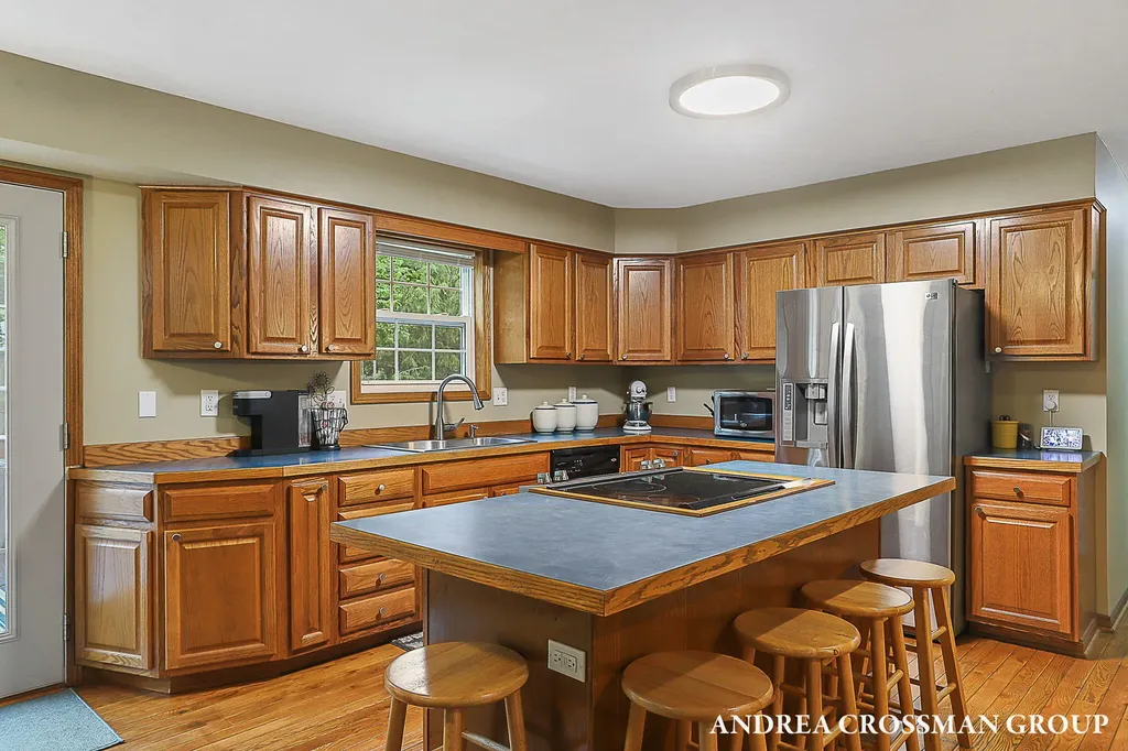 15213 Meadowwood Drive Grand Haven Charter Township MI 49417