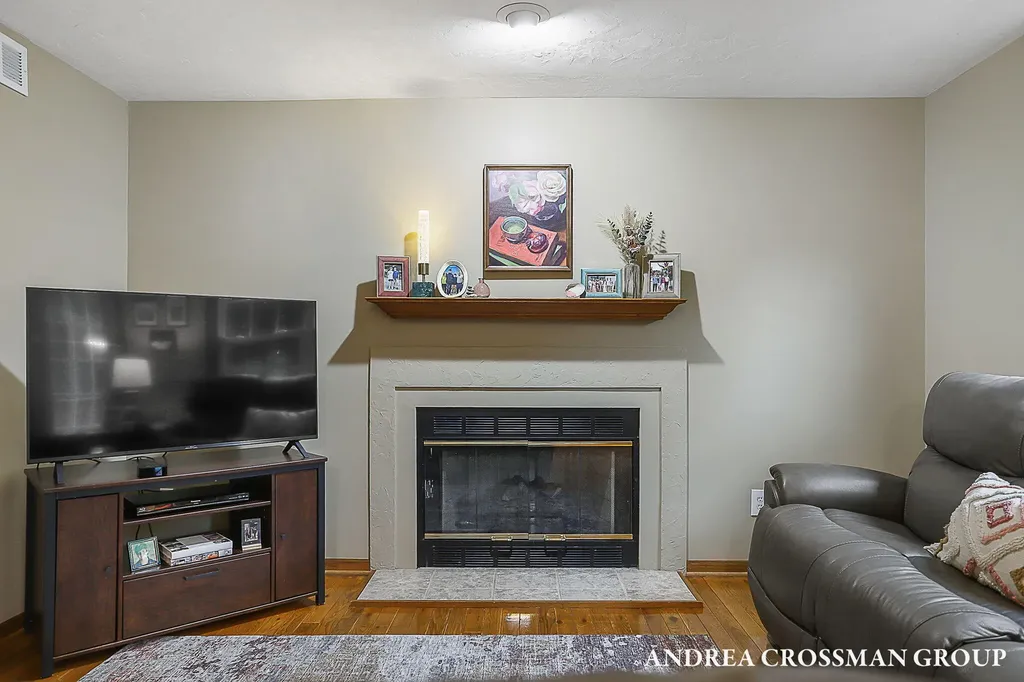 15213 Meadowwood Drive Grand Haven Charter Township MI 49417