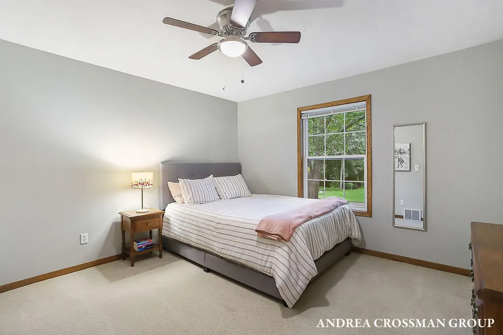 15213 Meadowwood Drive Grand Haven Charter Township MI 49417