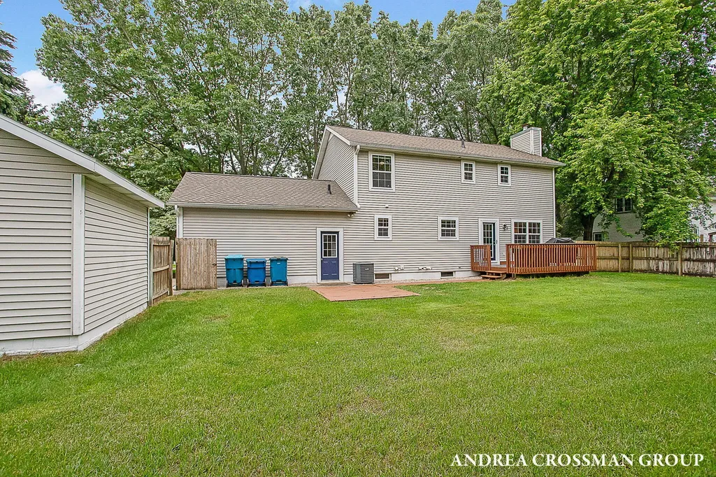 15213 Meadowwood Drive Grand Haven Charter Township MI 49417
