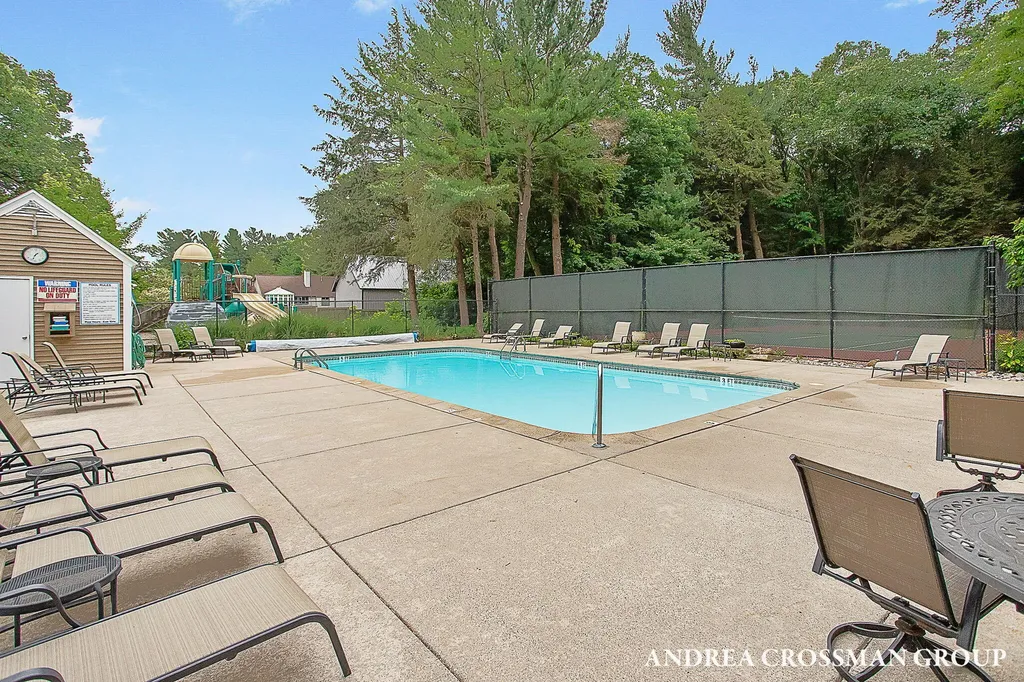 15213 Meadowwood Drive Grand Haven Charter Township MI 49417
