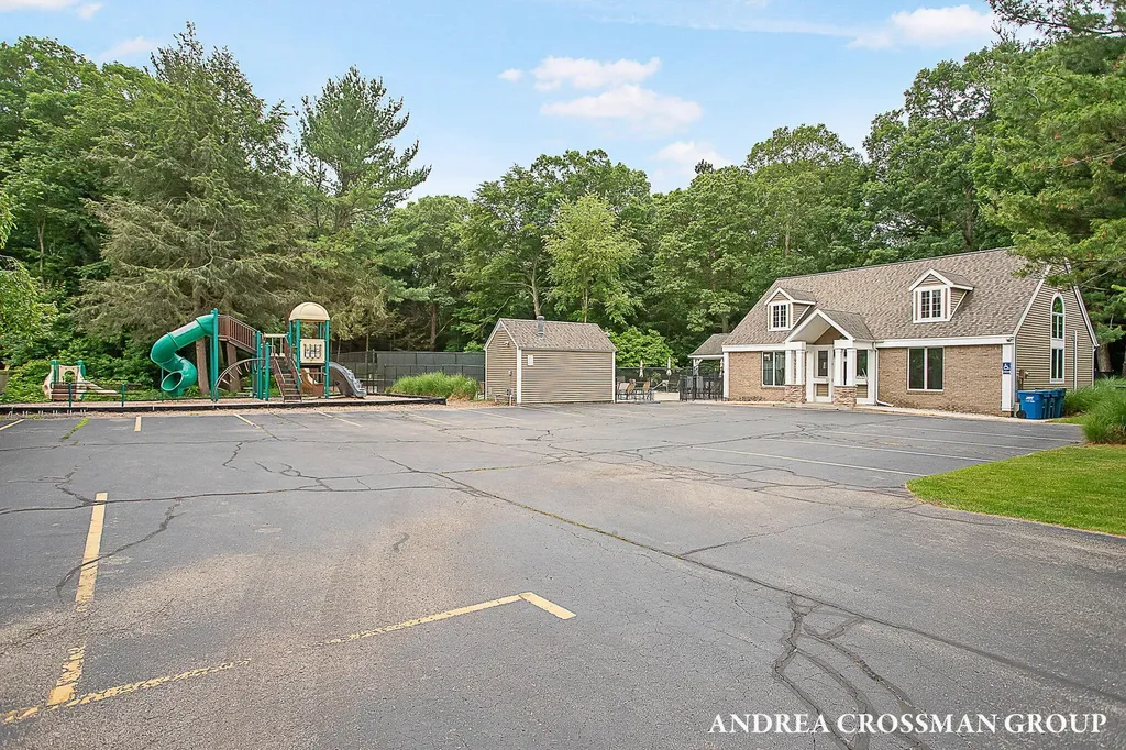 15213 Meadowwood Drive Grand Haven Charter Township MI 49417
