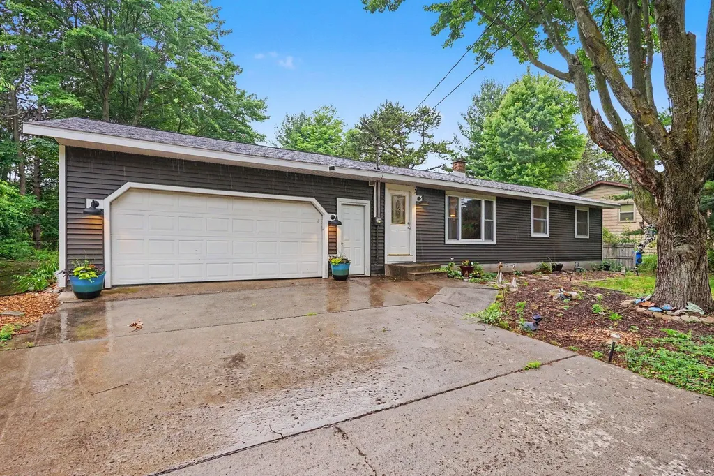 5069 152nd Avenue Port Sheldon Township MI 49460
