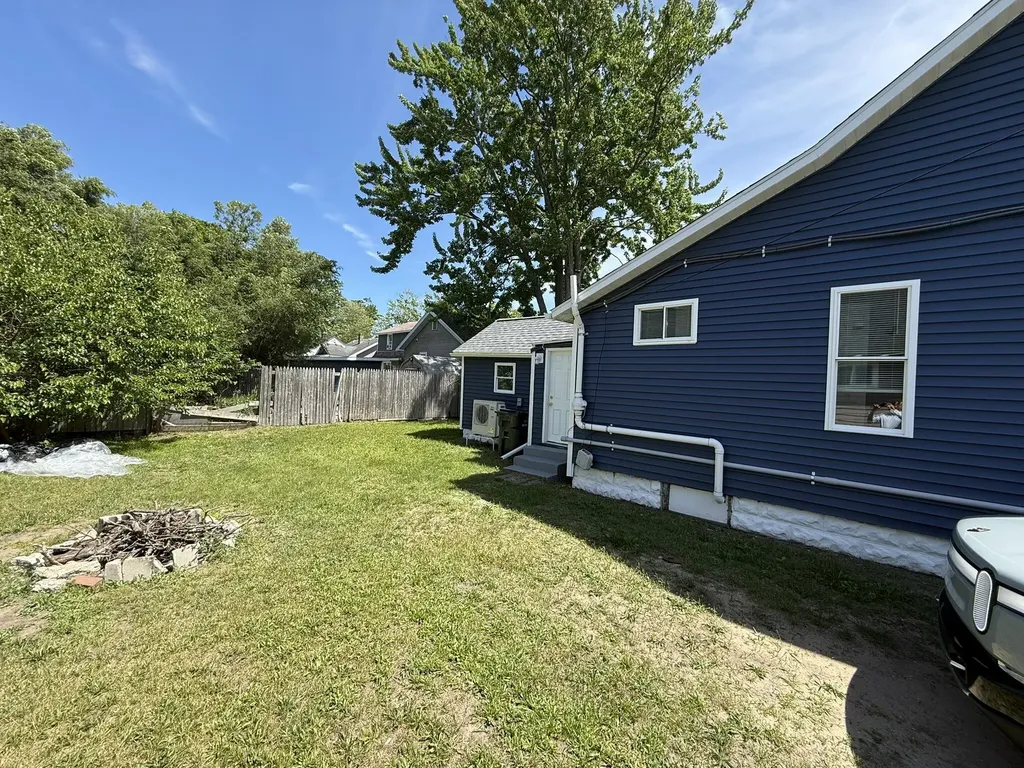 1088 Kenneth Street Muskegon City MI 49442