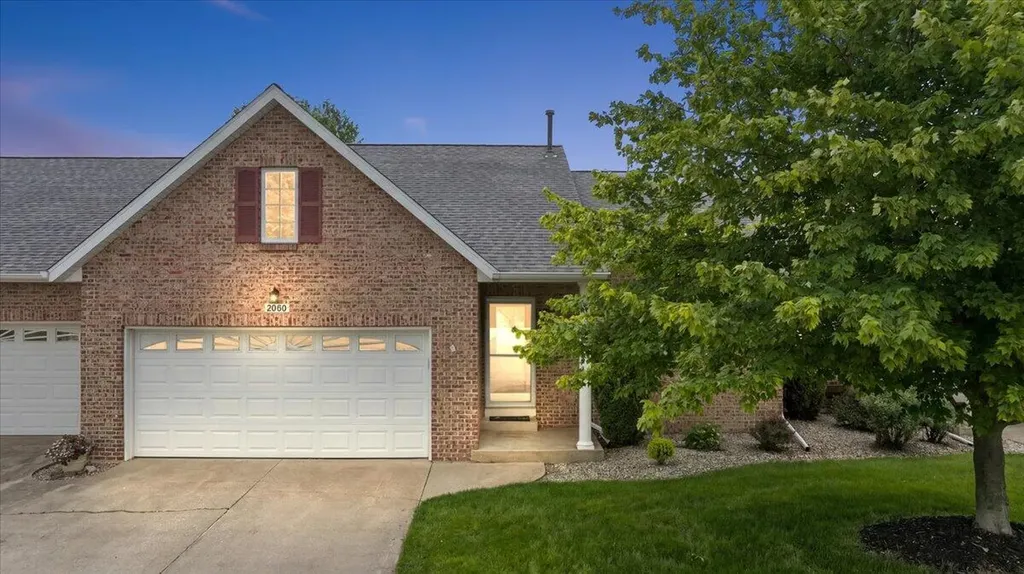 2960 Bentbrooke Drive Holland Charter Township MI 49424