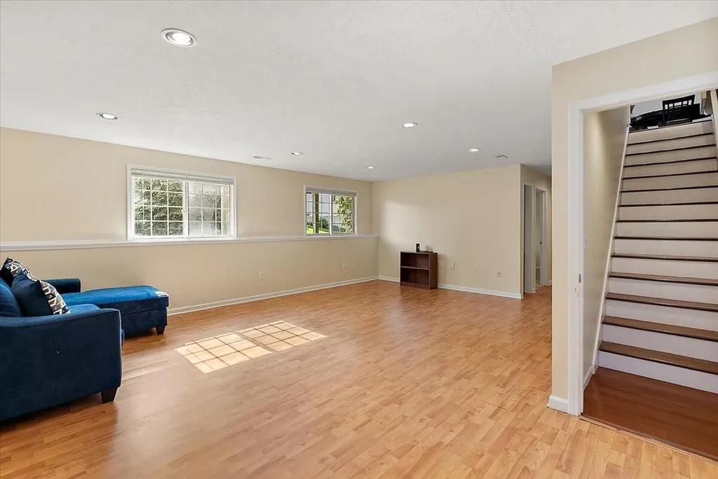 2960 Bentbrooke Drive Holland Charter Township MI 49424