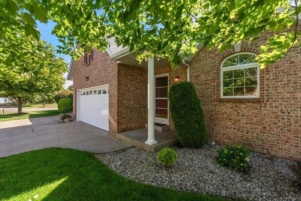 2960 Bentbrooke Drive Holland Charter Township MI 49424