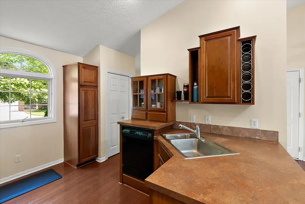 2960 Bentbrooke Drive Holland Charter Township MI 49424