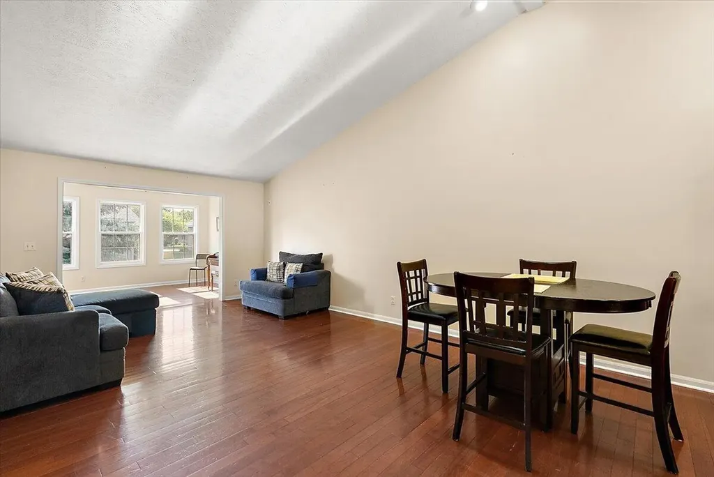 2960 Bentbrooke Drive Holland Charter Township MI 49424