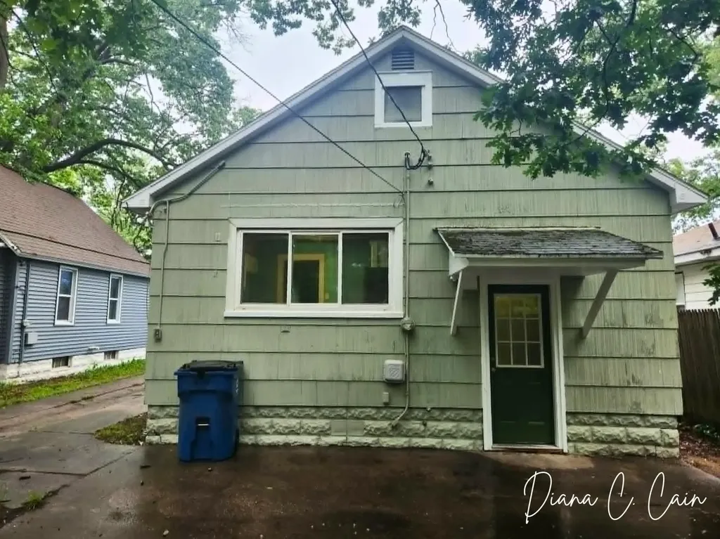 2818 Riordan Street Muskegon Heights City MI 49444