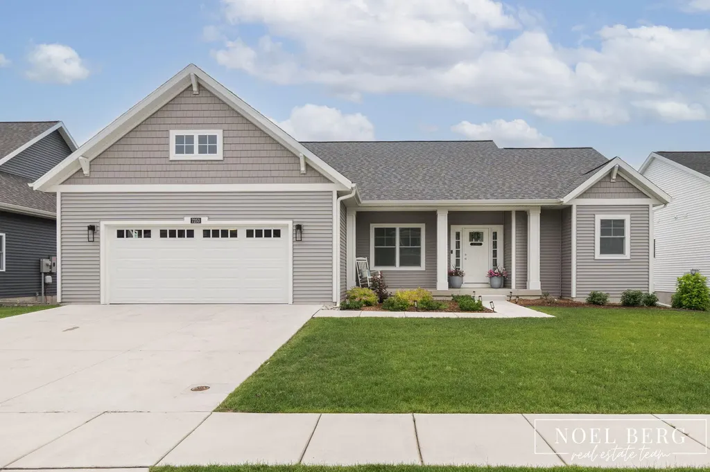 7253 Atwater Drive Norton Shores City MI 49456