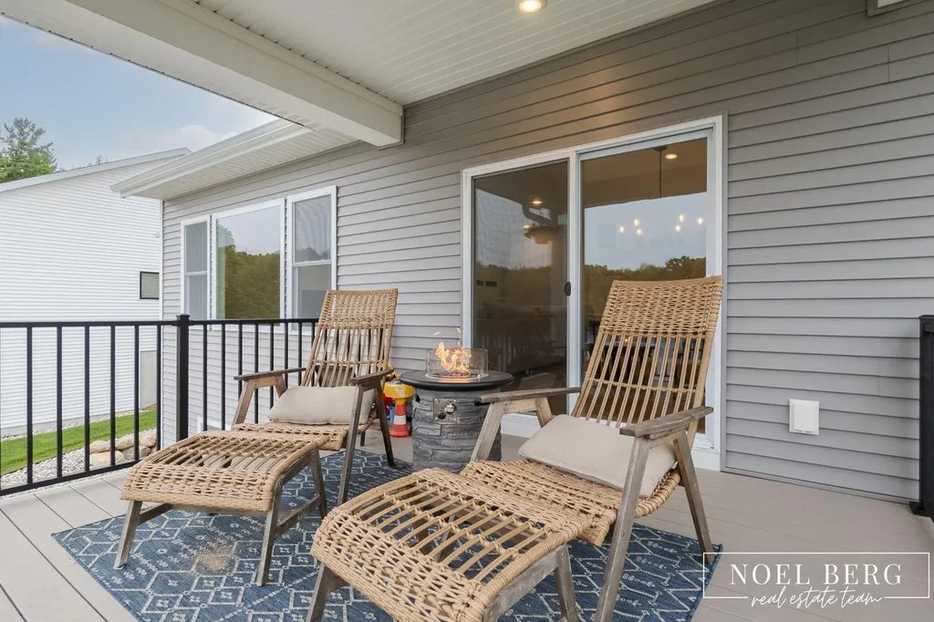 7253 Atwater Drive Norton Shores City MI 49456