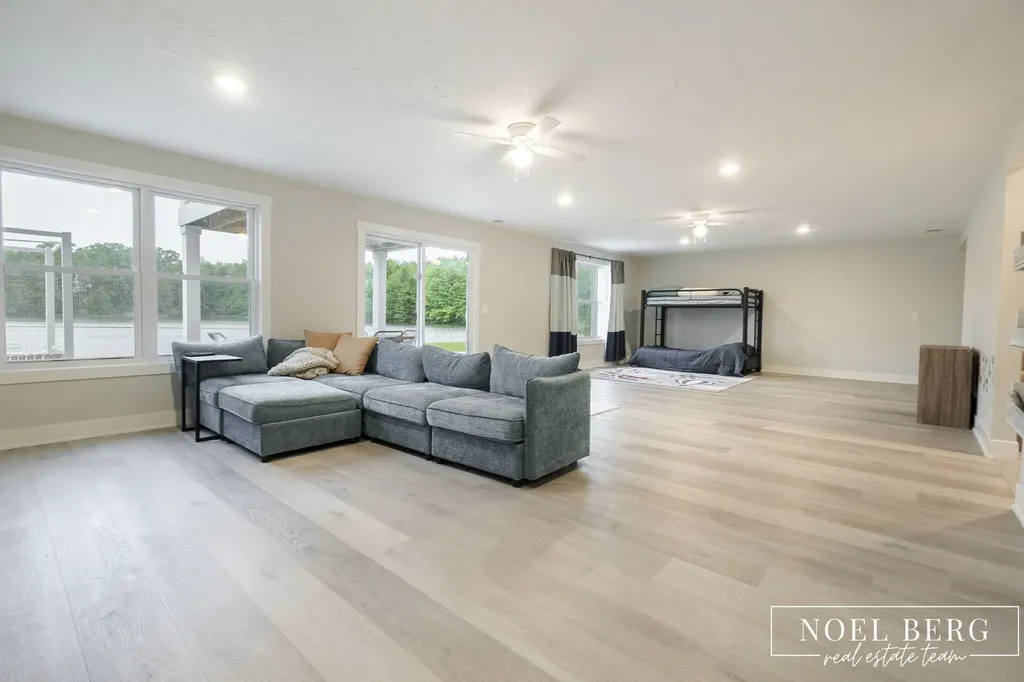 7253 Atwater Drive Norton Shores City MI 49456