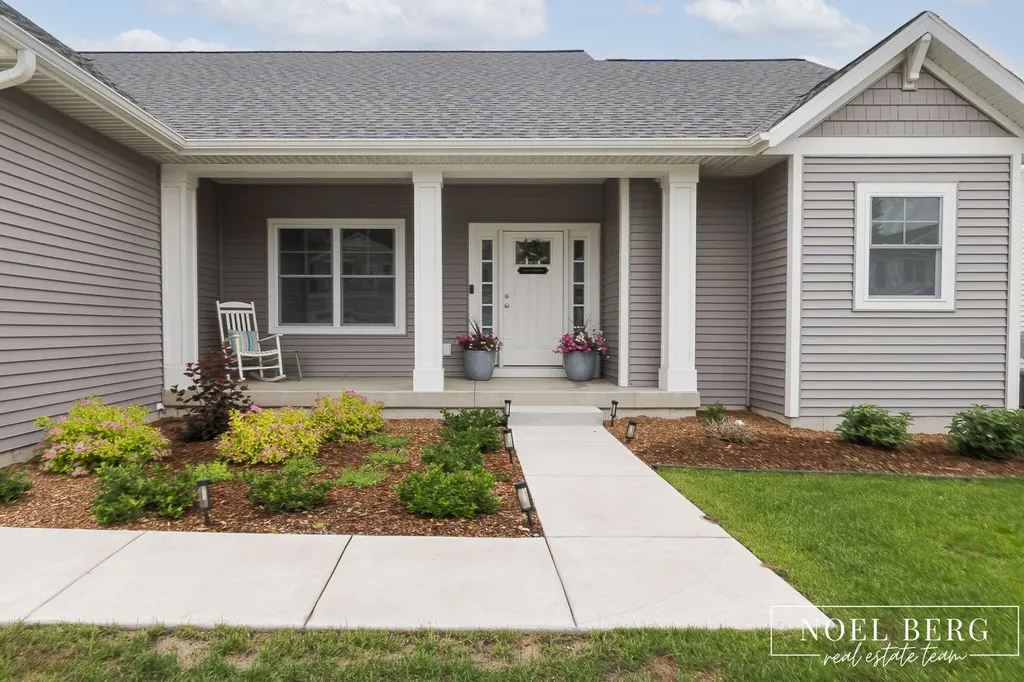 7253 Atwater Drive Norton Shores City MI 49456