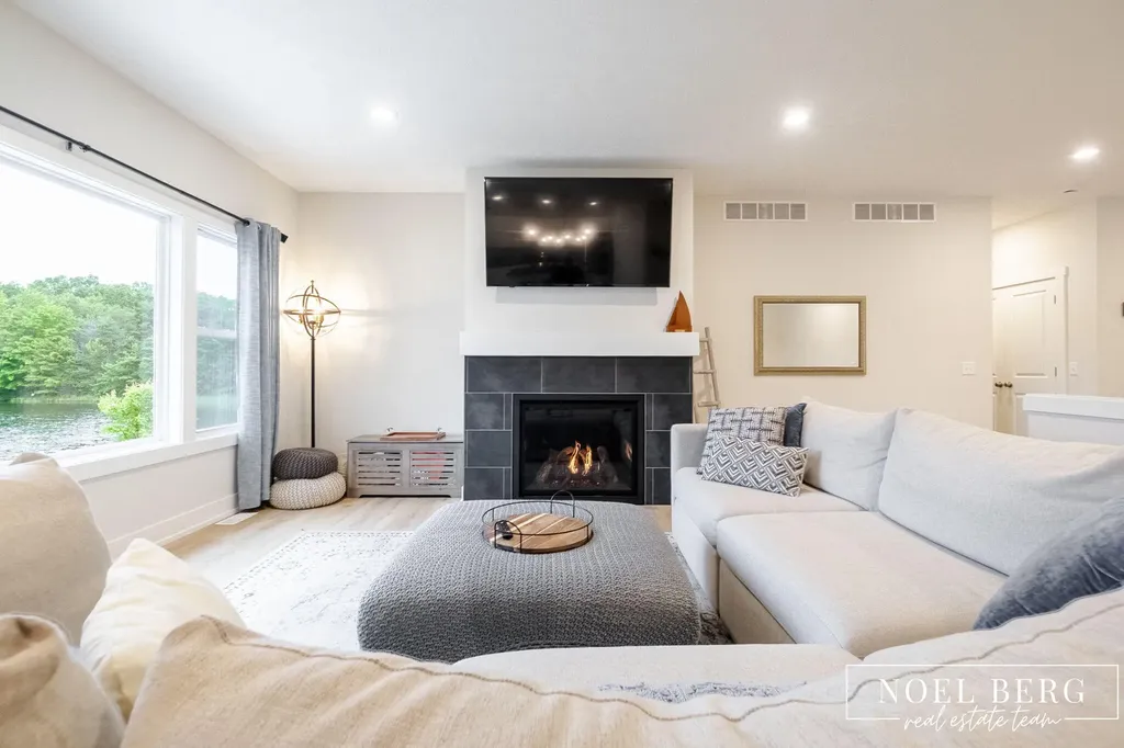 7253 Atwater Drive Norton Shores City MI 49456
