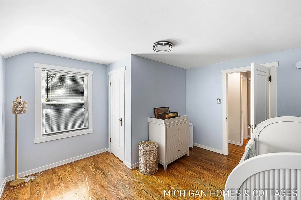 52 W 27th Street Holland City MI 49423