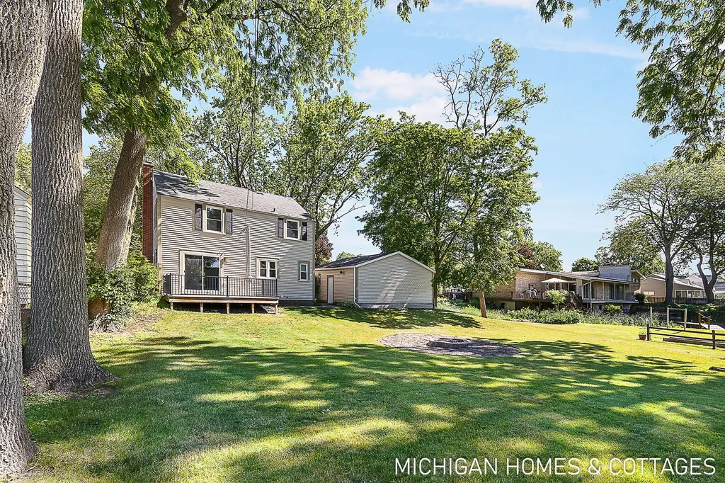 52 W 27th Street Holland City MI 49423