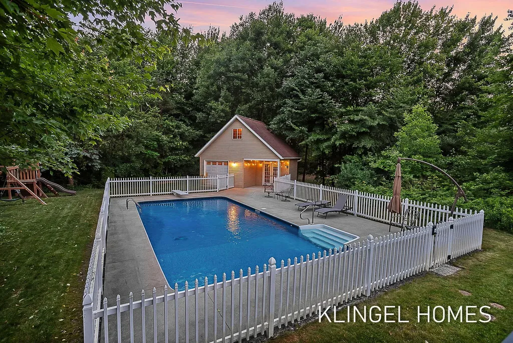 10635 Tallpine Lane Allendale Charter Township MI 49401
