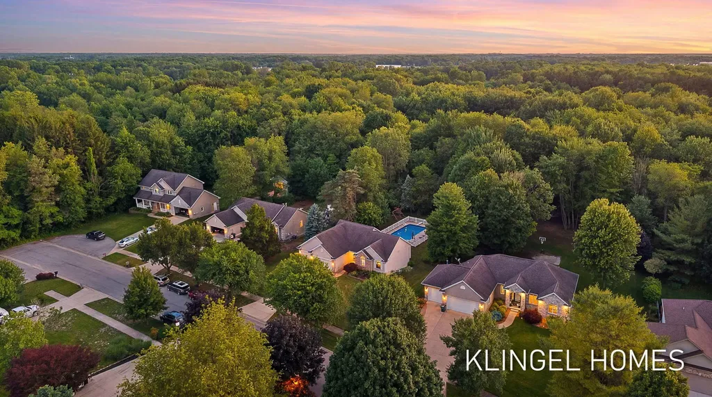 10635 Tallpine Lane Allendale Charter Township MI 49401