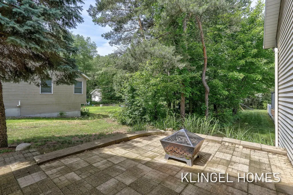 10635 Tallpine Lane Allendale Charter Township MI 49401