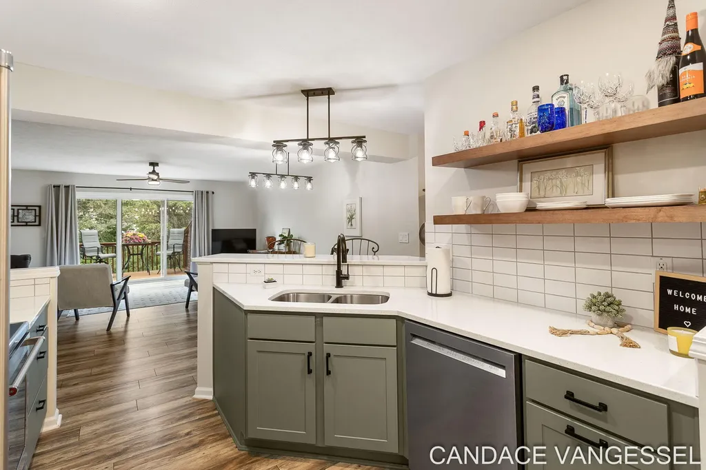 699 Sun Chase Drive Park Township MI 49424