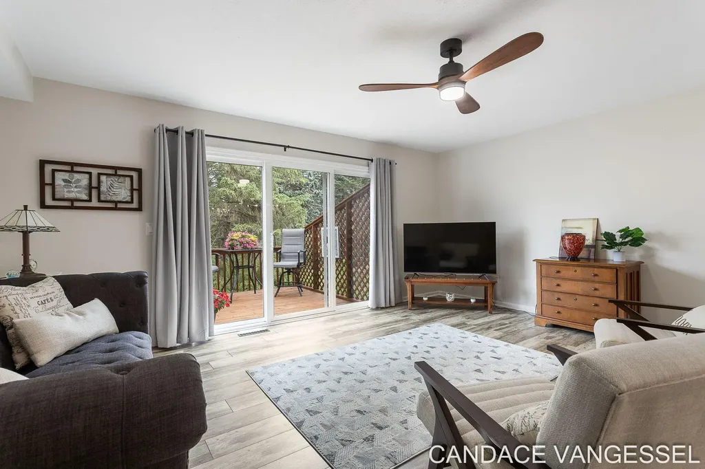 699 Sun Chase Drive Park Township MI 49424