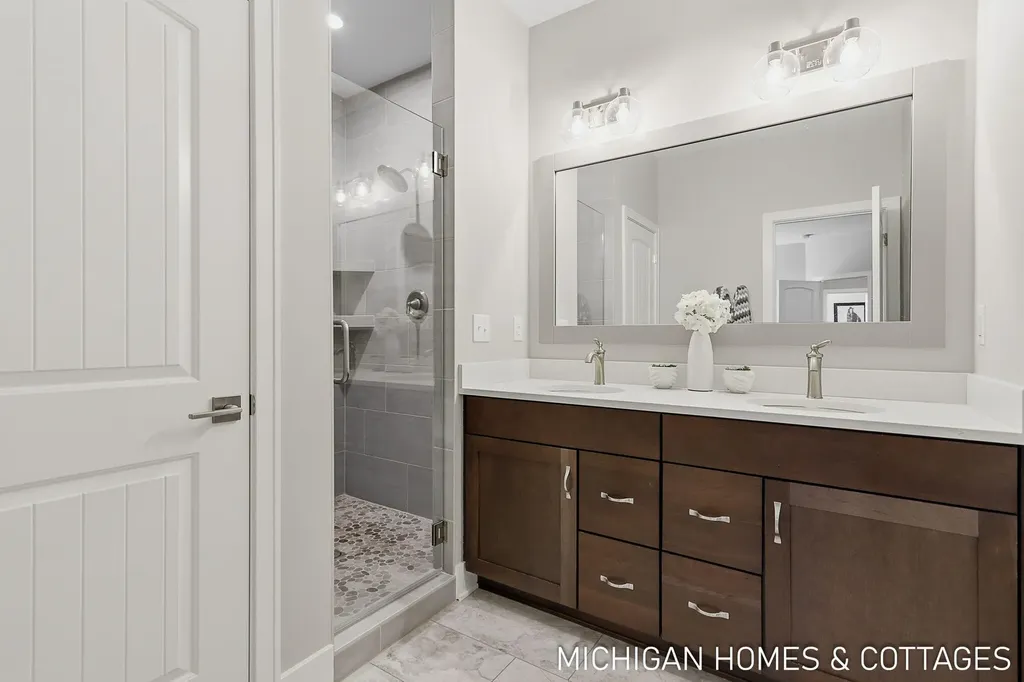 14215 Clubside Lane Holland Charter Township MI 49424