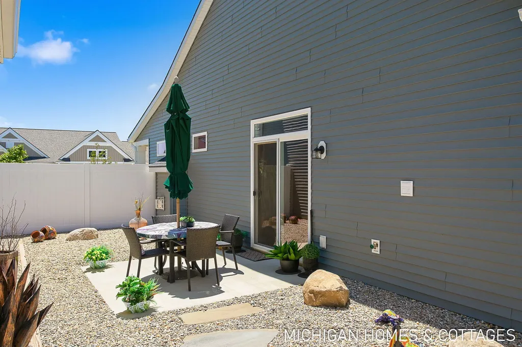 14215 Clubside Lane Holland Charter Township MI 49424