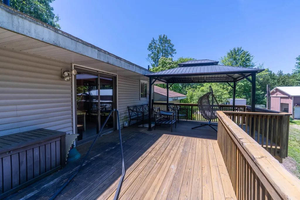3570 E Sternberg Road Fruitport Charter Township MI 49415