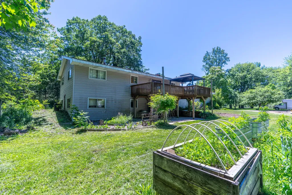 3570 E Sternberg Road Fruitport Charter Township MI 49415