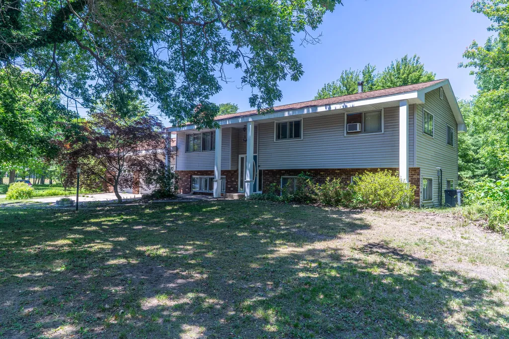 3570 E Sternberg Road Fruitport Charter Township MI 49415