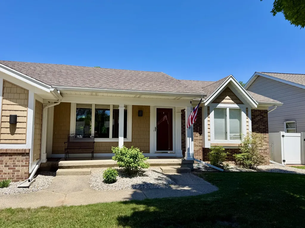 945 Pembroke Street SE Kentwood City MI 49508