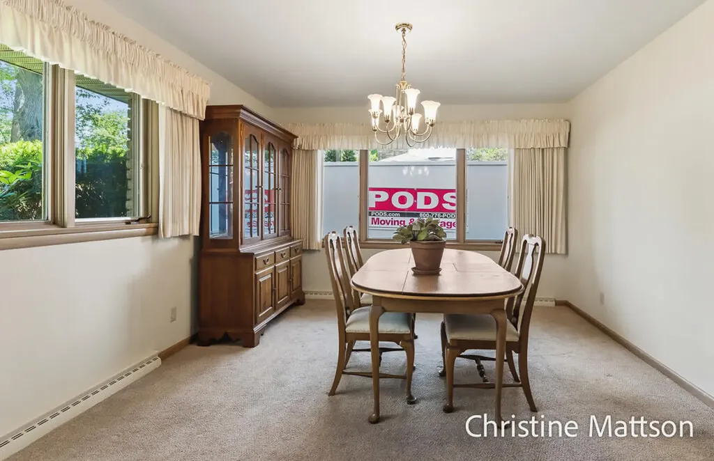 1913 Crestwood Lane Norton Shores City MI 49441