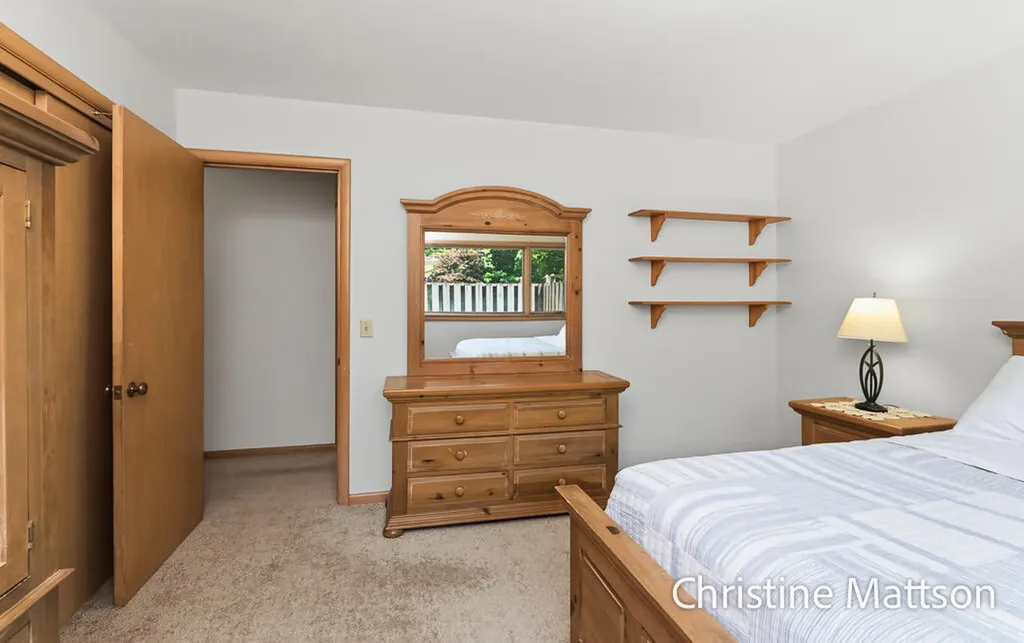 1913 Crestwood Lane Norton Shores City MI 49441