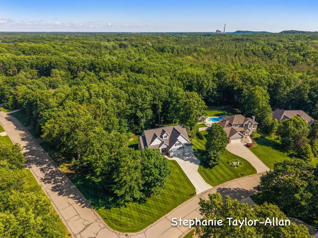 17056 Legacy Drive Grand Haven Charter Township MI 49460