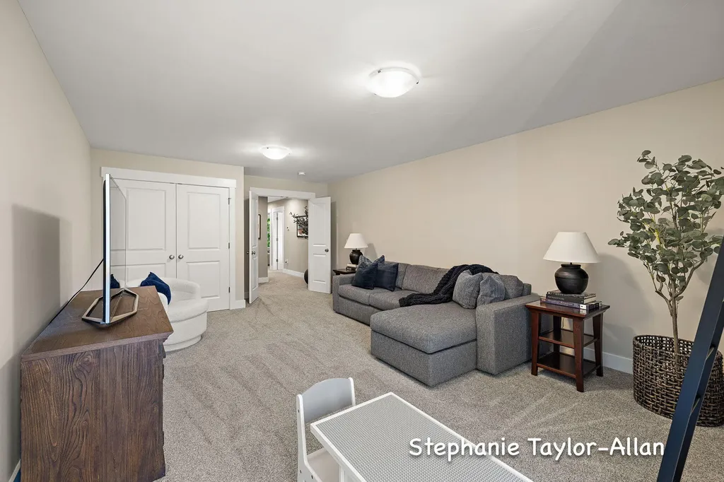 17056 Legacy Drive Grand Haven Charter Township MI 49460
