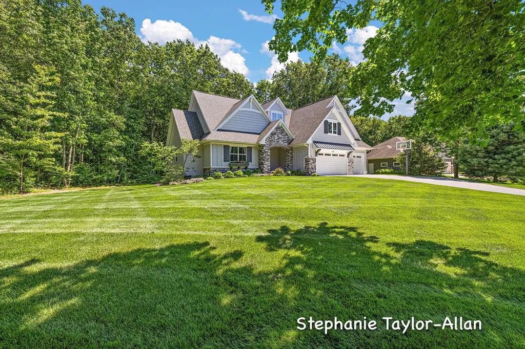 17056 Legacy Drive Grand Haven Charter Township MI 49460