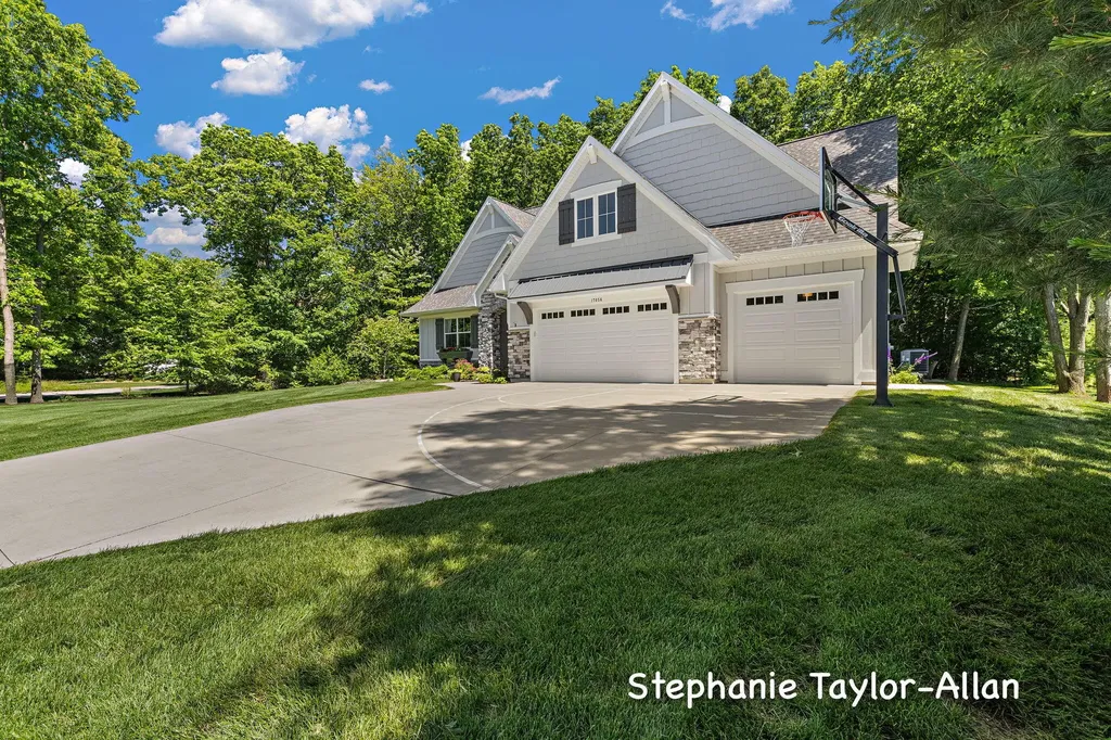 17056 Legacy Drive Grand Haven Charter Township MI 49460