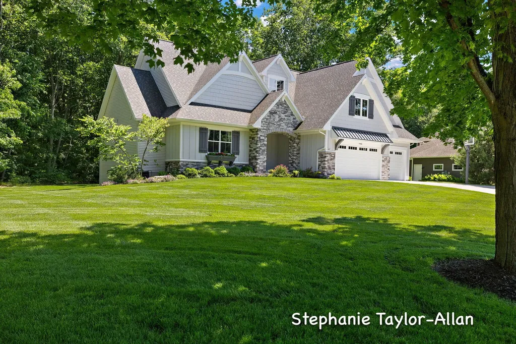 17056 Legacy Drive Grand Haven Charter Township MI 49460