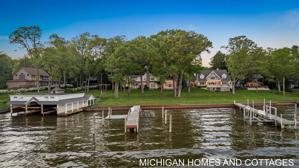 714 N Shore Drive Park Township MI 49424