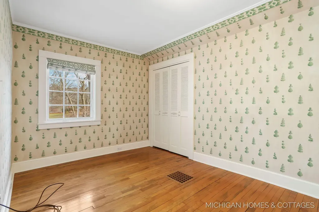 714 N Shore Drive Park Township MI 49424