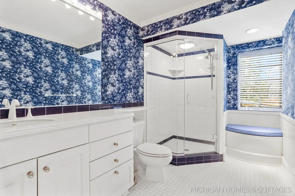 714 N Shore Drive Park Township MI 49424