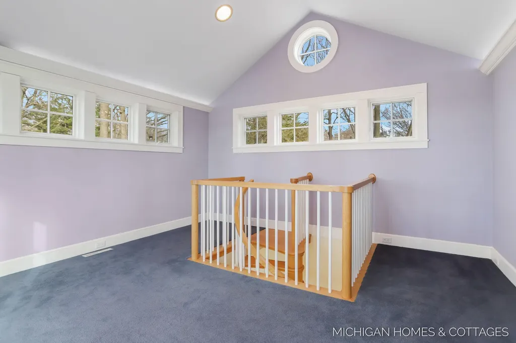 714 N Shore Drive Park Township MI 49424