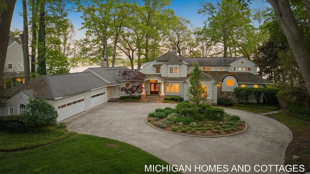 714 N Shore Drive Park Township MI 49424