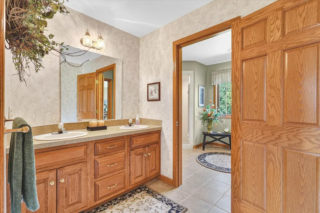 9425 Ravine Ridge Drive SE Caledonia Township MI 49316